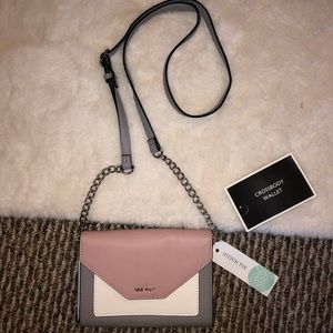Nine West crossbody wallet